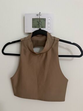 alo crop top small
